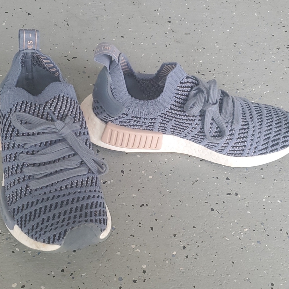 Adidas nmd shoes sz 8.5